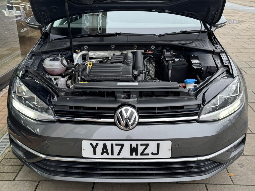 Used Volkswagen Golf 2017 for sale - 76973658: Photo 15