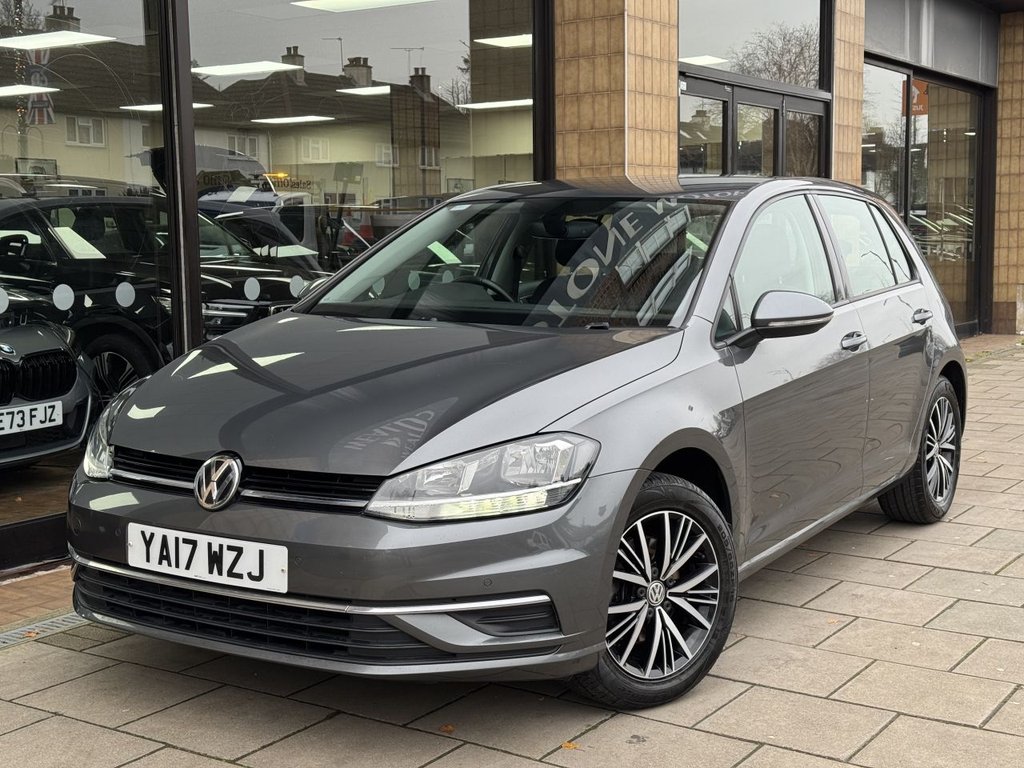 Used Volkswagen Golf 2017 for sale - 76973658: Photo 2