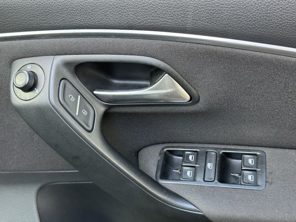 Used Volkswagen Polo 2017 for sale - 77394472: Photo 8