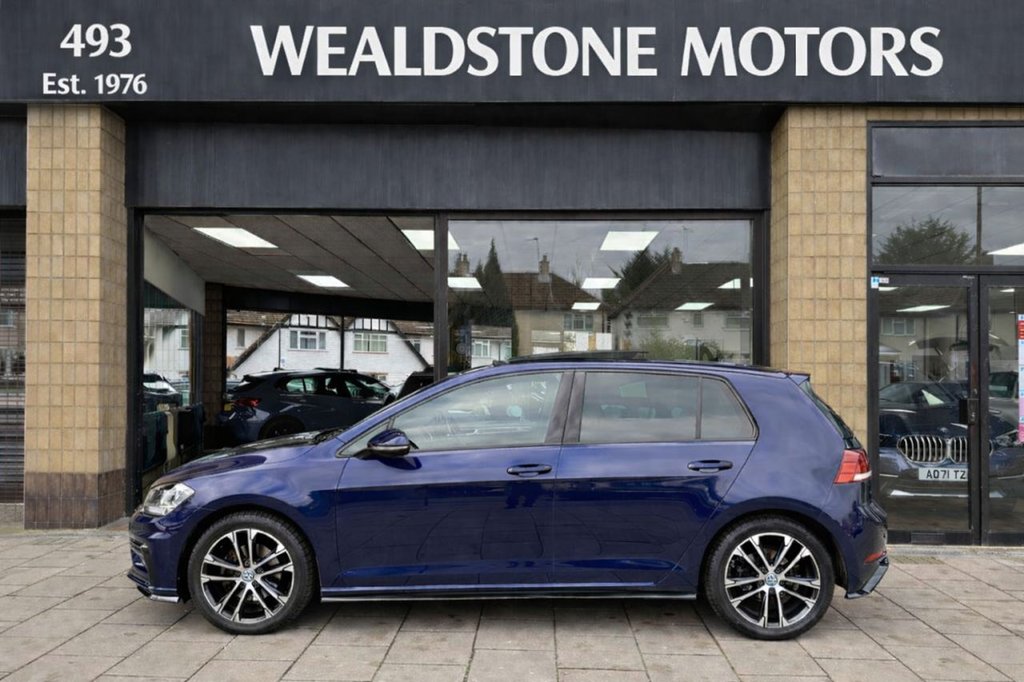 Used Volkswagen Golf 2018 for sale - 77692677: Photo 3