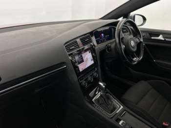 Used Volkswagen Golf 2019 for sale - 74908983: Photo