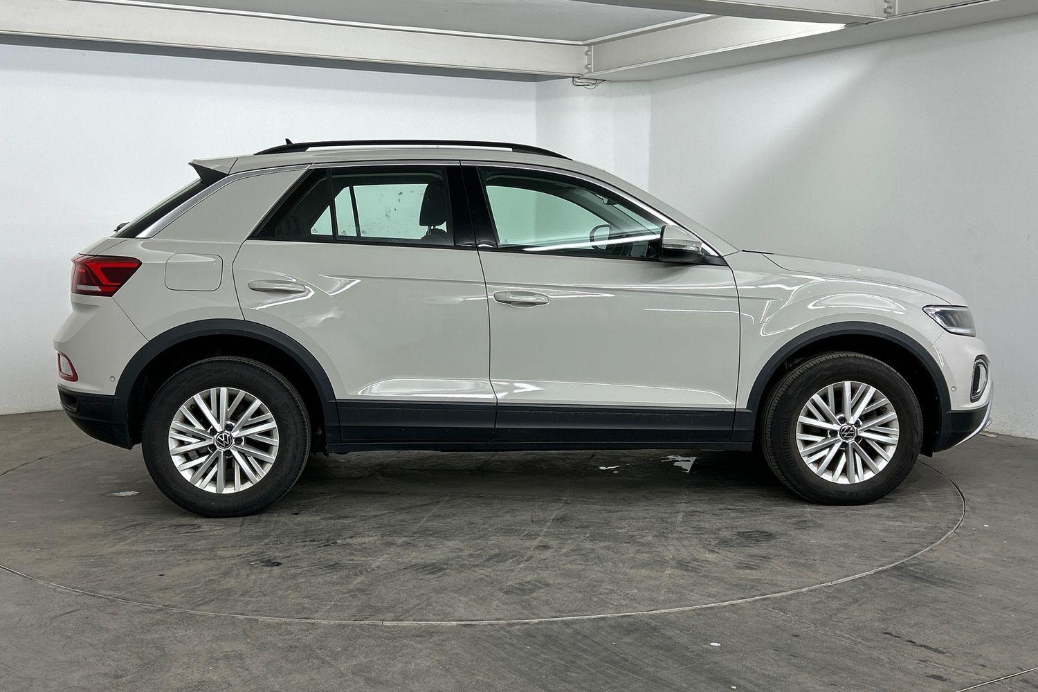 Used Volkswagen T-Roc 2022 for sale - 76122977: Photo 4
