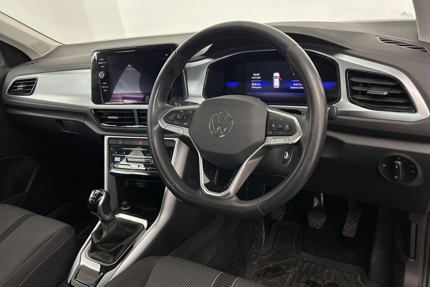 Used Volkswagen T-Roc 2022 for sale - 76122977: Photo 6
