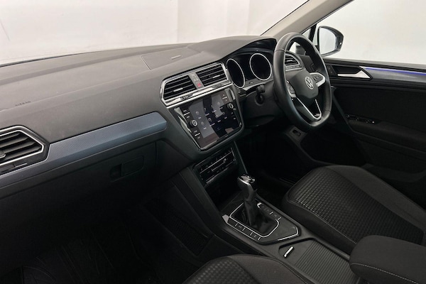 Used Volkswagen Tiguan 2022 for sale - 76188646: Photo 2