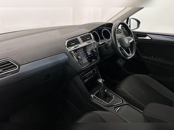 Used Volkswagen Tiguan 2022 for sale - 76188646: Photo 2