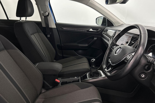 Used Volkswagen T-Roc 2019 for sale - 76239240: Photo 16