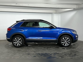 Used Volkswagen T-Roc 2019 for sale - 76239240: Photo 4