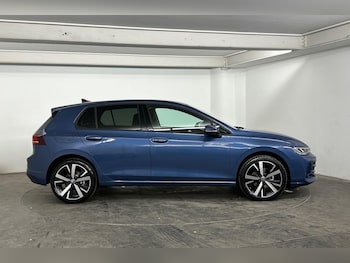 Used Volkswagen Golf 2025 for sale - 76026480: Photo