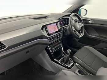 Used Volkswagen T-Cross 2021 for sale - 76099269: Photo 2