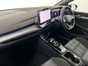 Used Volkswagen Golf 2024 for sale - 75279640: Photo