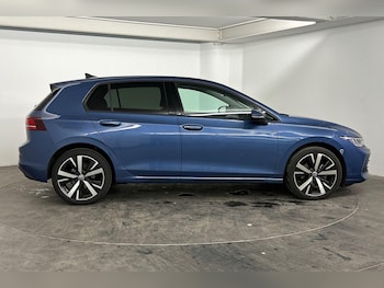 Used Volkswagen Golf 2024 for sale - 76099494: Photo 4