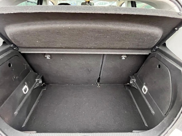Used Vauxhall Corsa 2015 for sale - 76309382: Photo 21