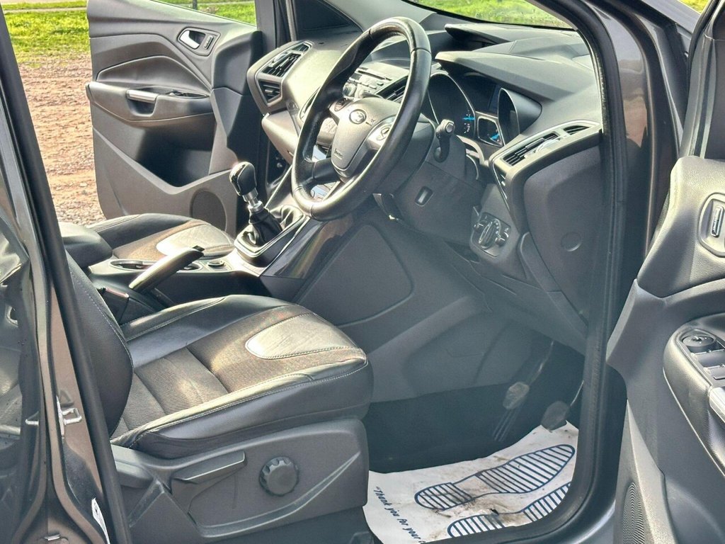 Used Ford Kuga 2015 for sale - 76934611: Photo 16