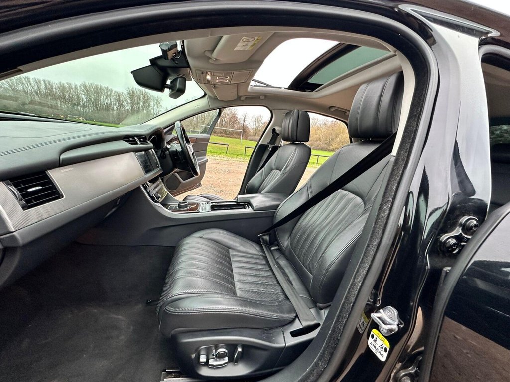 Used Jaguar XF 2017 for sale - 77067545: Photo 30