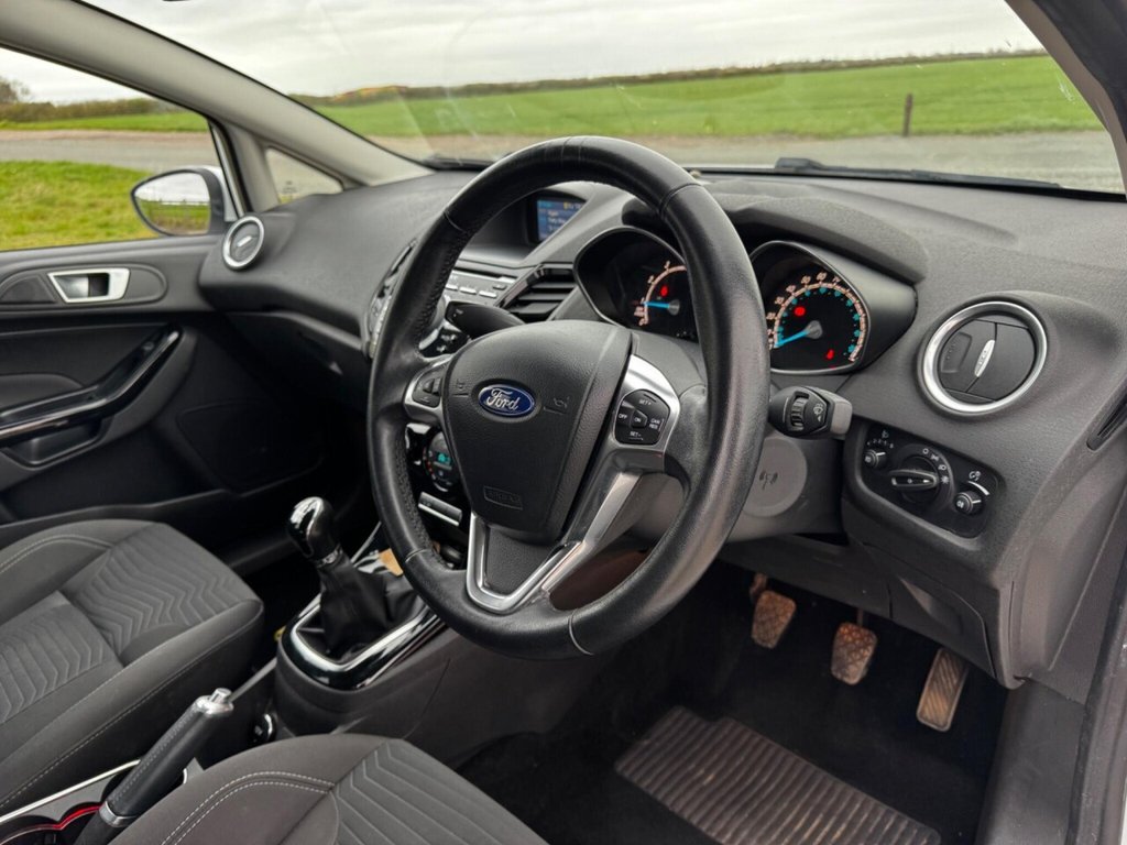Used Ford Fiesta 2015 for sale - 77885029: Photo 25