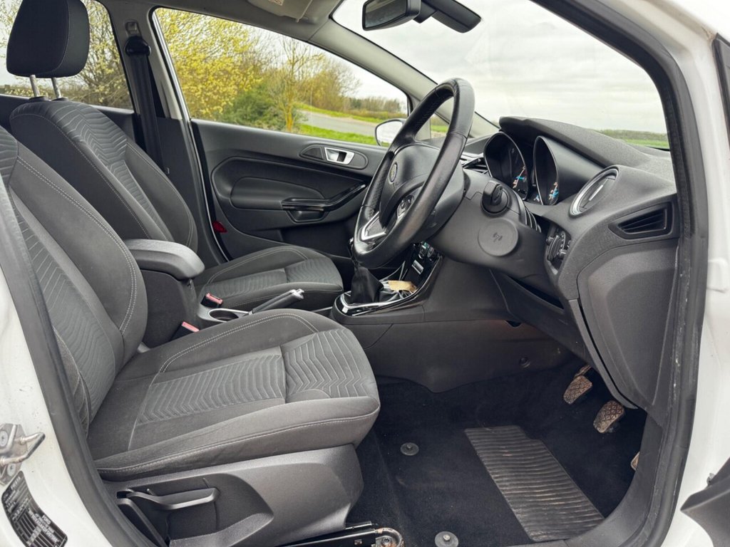 Used Ford Fiesta 2015 for sale - 77885029: Photo 28