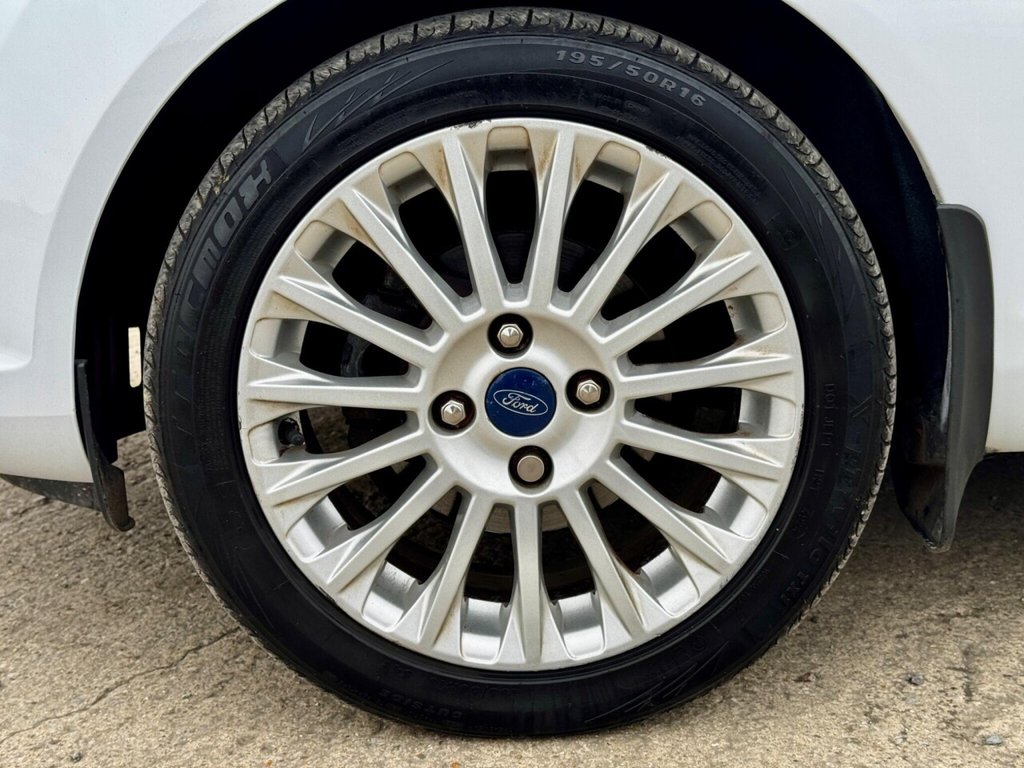 Used Ford Fiesta 2015 for sale - 77885029: Photo 43