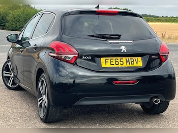 Used Peugeot 208 2016 for sale - 78418384: Photo