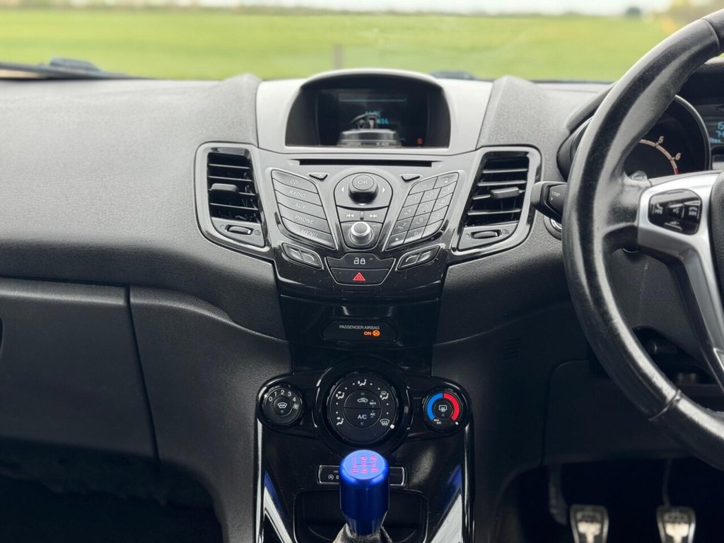 Used Ford Fiesta 2014 for sale - 78124183: Photo 21