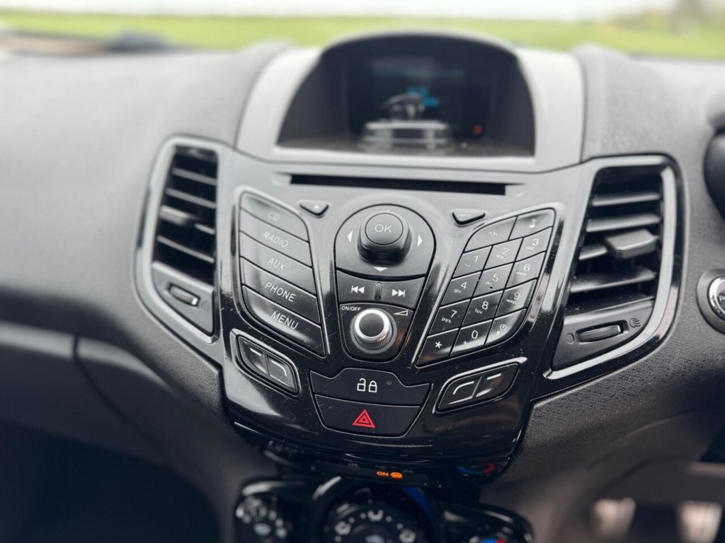 Used Ford Fiesta 2014 for sale - 78124183: Photo 31