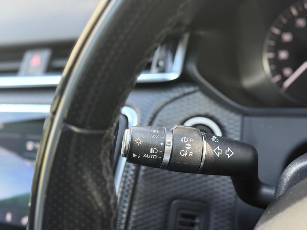 Used Land Rover Range Rover Velar 2018 for sale - 78136970: Photo 28