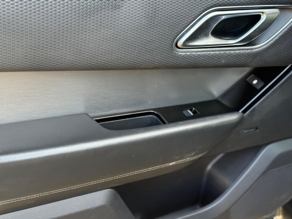 Used Land Rover Range Rover Velar 2018 for sale - 78136970: Photo 36
