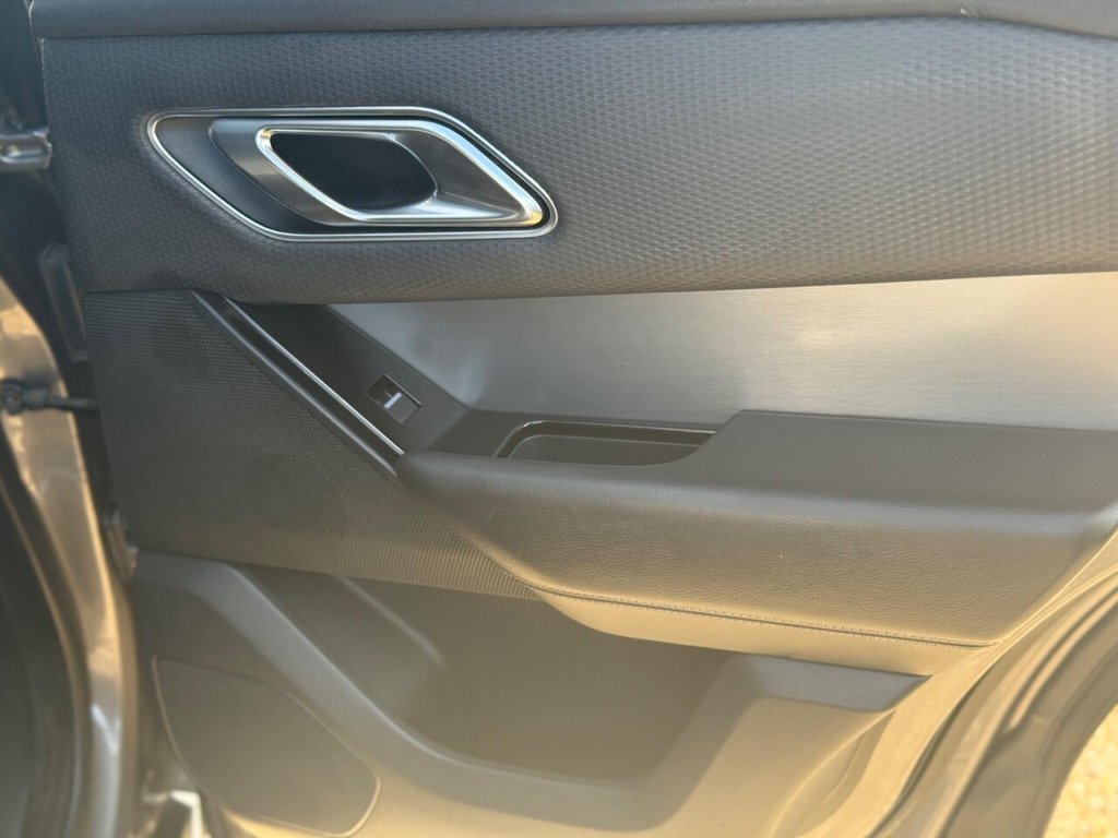 Used Land Rover Range Rover Velar 2018 for sale - 78136970: Photo 38