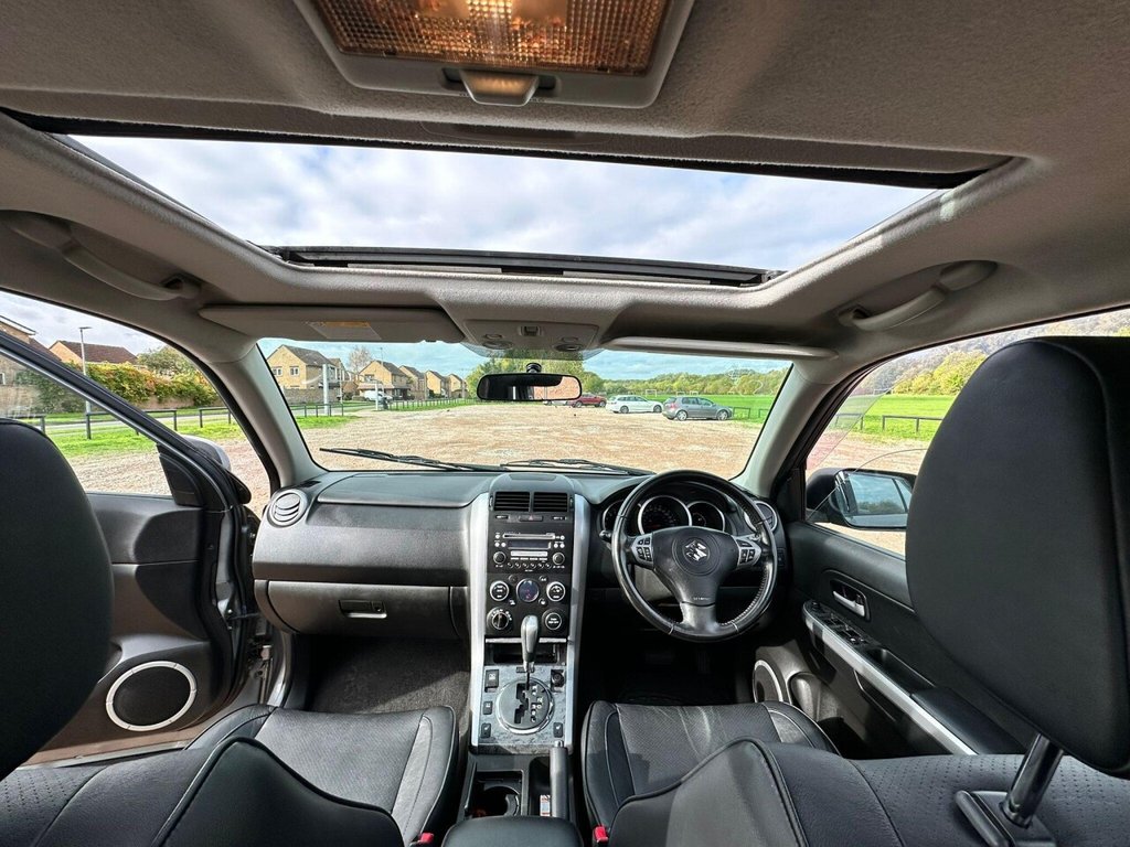 Used Suzuki Grand Vitara 2010 for sale - 76356649: Photo 14
