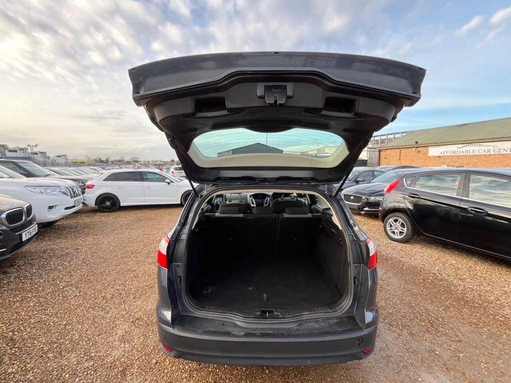 Used Ford Focus 2012 for sale - 76868125: Photo 31