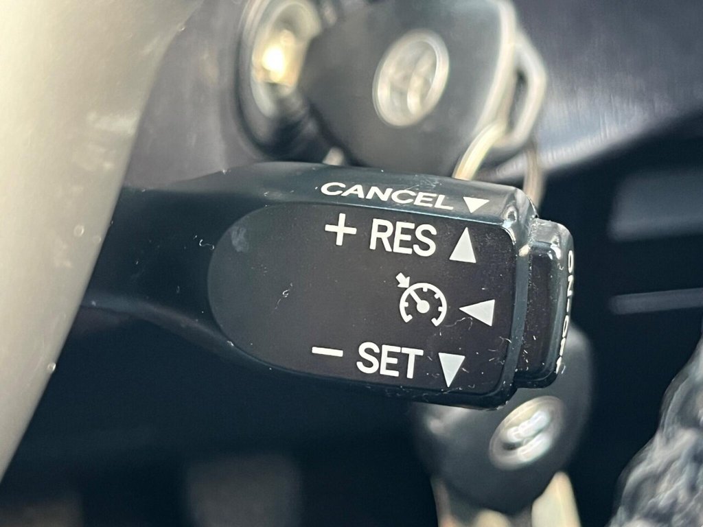 Used Toyota Yaris 2014 for sale - 76327914: Photo 15