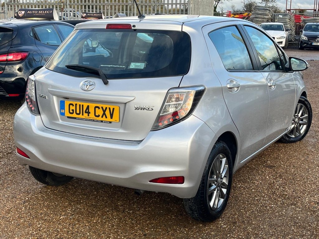 Used Toyota Yaris 2014 for sale - 76327914: Photo 4