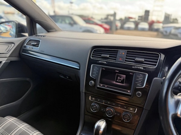 Used Volkswagen Golf 2016 for sale - 76266552: Photo 11