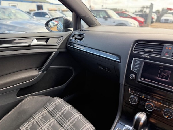 Used Volkswagen Golf 2016 for sale - 76266552: Photo 12