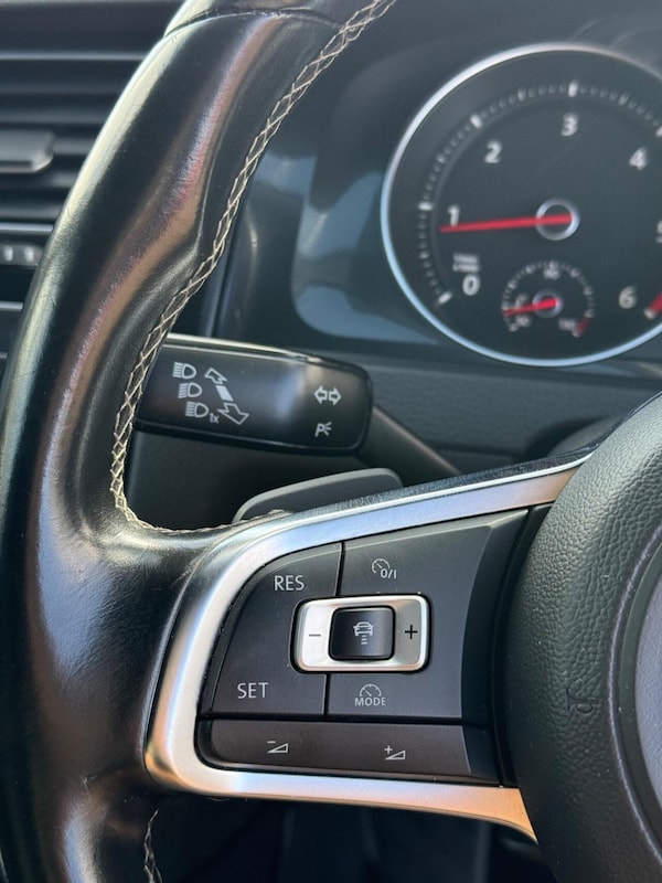 Used Volkswagen Golf 2016 for sale - 76266552: Photo 26