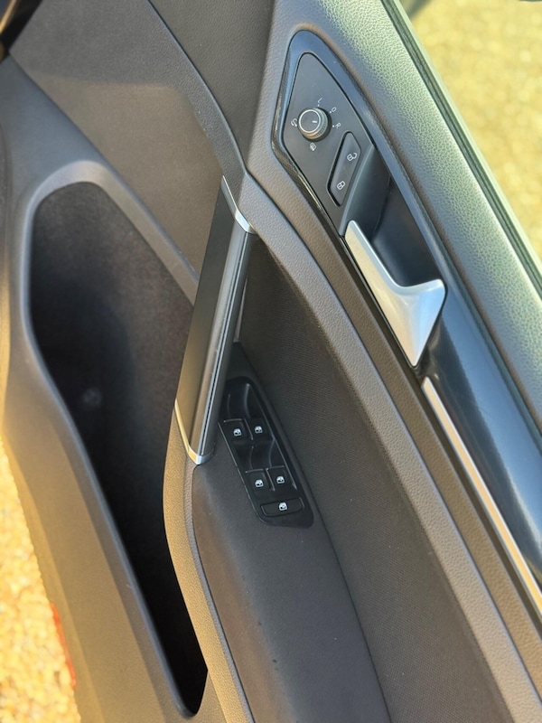Used Volkswagen Golf 2016 for sale - 76266552: Photo 31