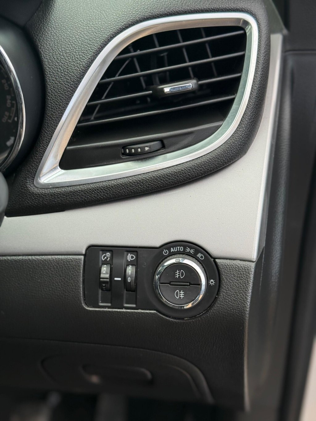 Used Vauxhall Mokka 2015 for sale - 77280665: Photo 44