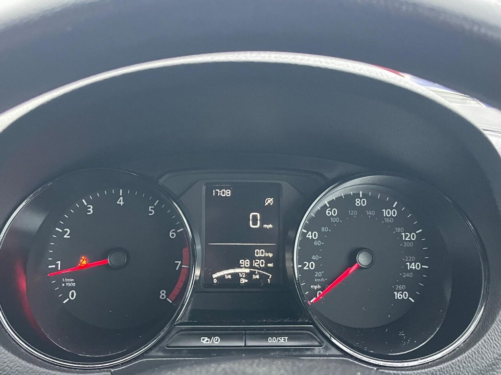 Used Volkswagen Polo 2016 for sale - 76318725: Photo 14