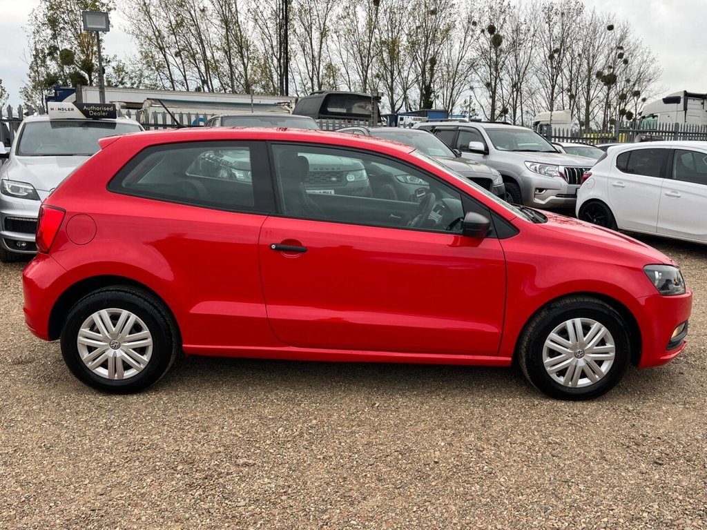 Used Volkswagen Polo 2016 for sale - 76318725: Photo 6