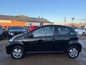 Used Toyota AYGO 2010 for sale - 78543517: Photo