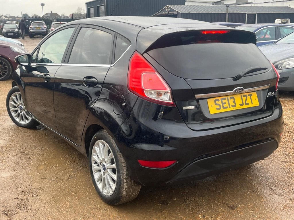 Used Ford Fiesta 2013 for sale - 77319561: Photo 4