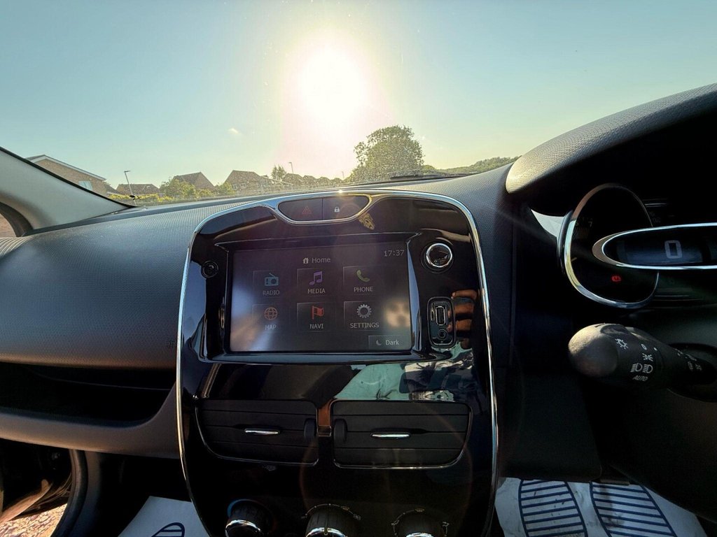 Used Renault Clio 2014 for sale - 77708941: Photo 23