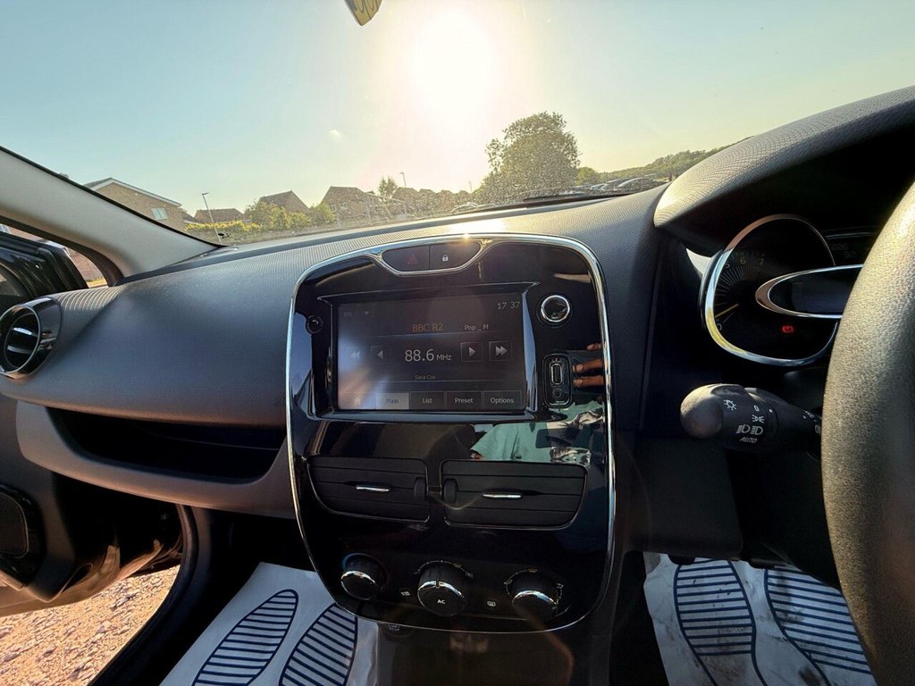 Used Renault Clio 2014 for sale - 77708941: Photo 36