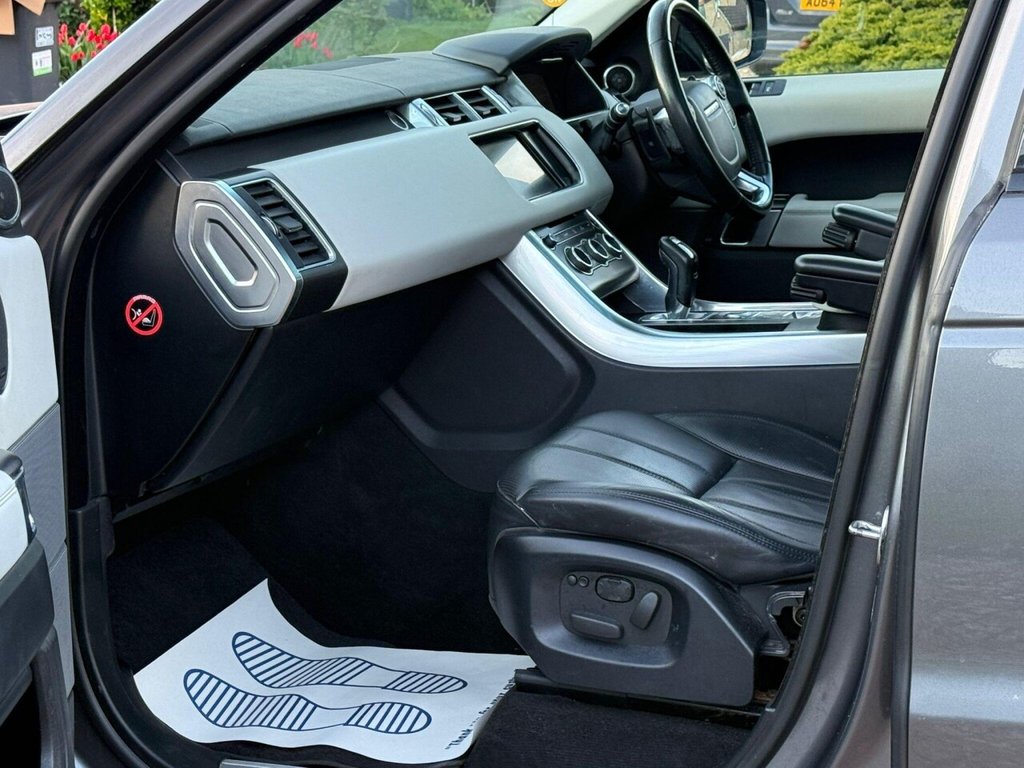 Used Land Rover Range Rover Sport 2015 for sale - 78172352: Photo 14