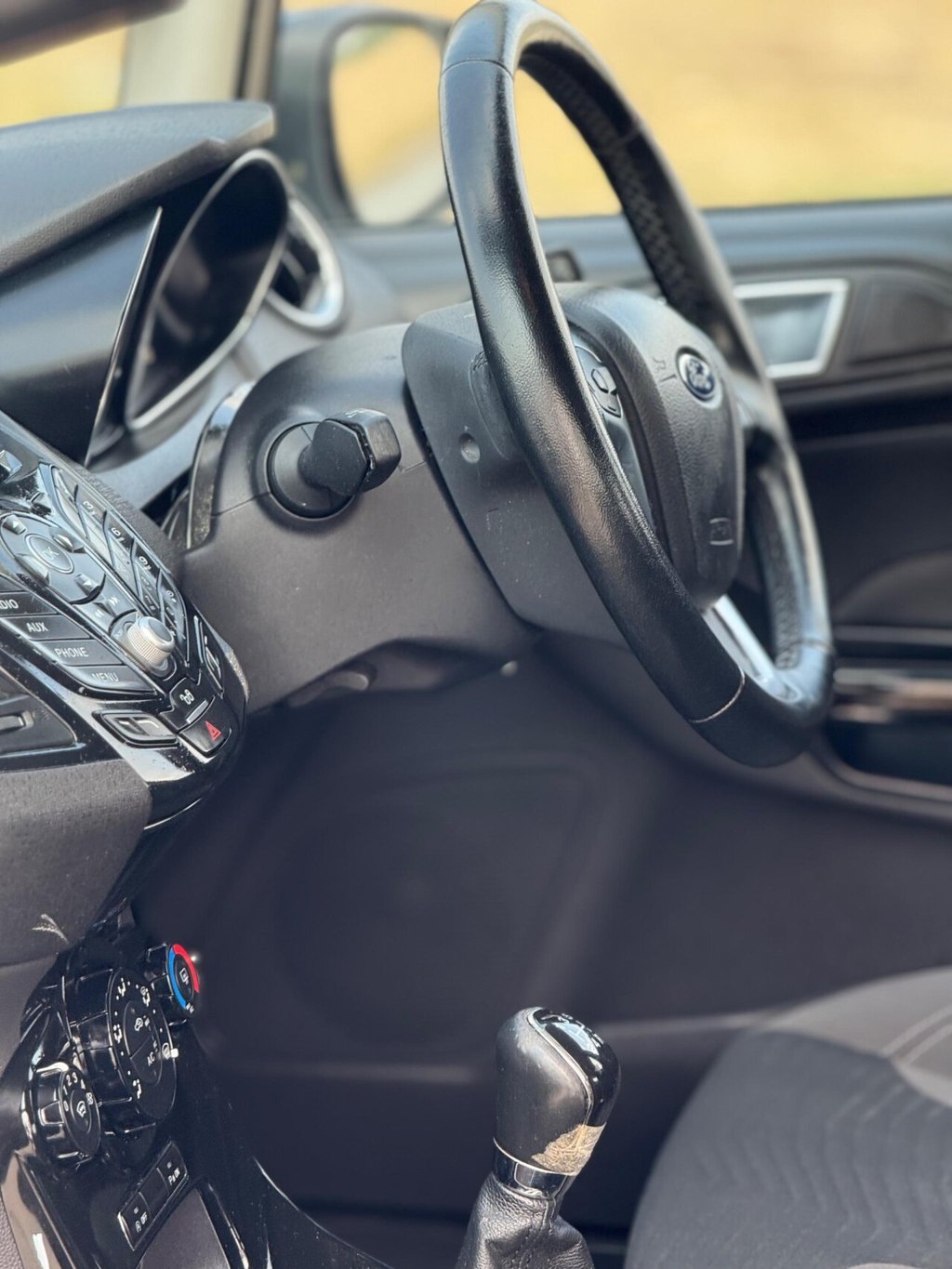 Used Ford Fiesta 2015 for sale - 76909821: Photo 50