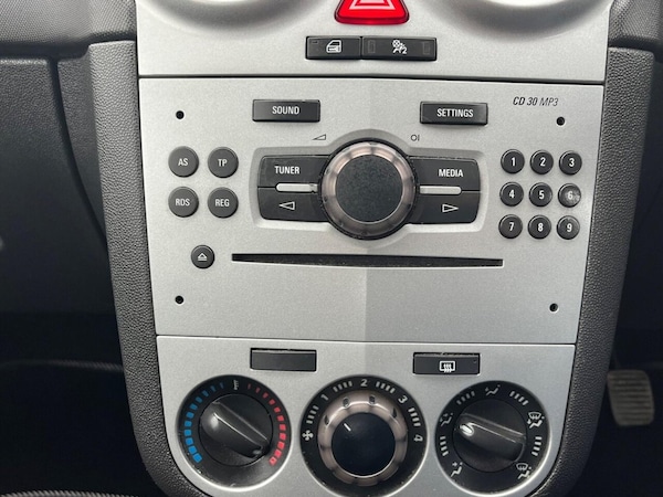 Used Vauxhall Corsa 2012 for sale - 76309380: Photo 13