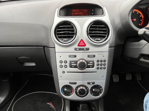 Used Vauxhall Corsa 2012 for sale - 76309380: Photo 14