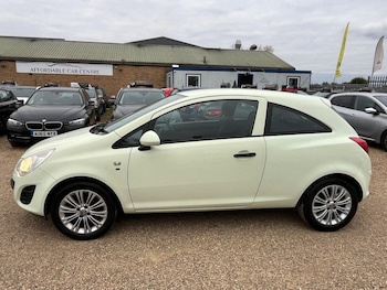 Used Vauxhall Corsa 2012 for sale - 76309380: Photo 3