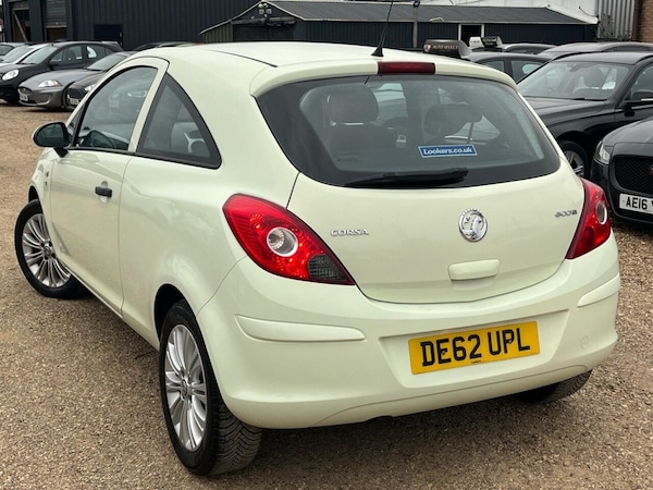Used Vauxhall Corsa 2012 for sale - 76309380: Photo 4