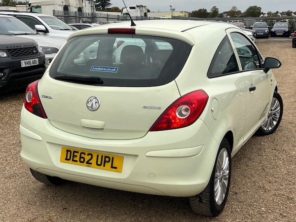 Used Vauxhall Corsa 2012 for sale - 76309380: Photo 5