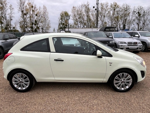 Used Vauxhall Corsa 2012 for sale - 76309380: Photo 6